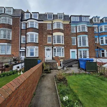 Daire Sea View Penthouse Flat 6 With Fast Wifi And Free Parking Scarborough