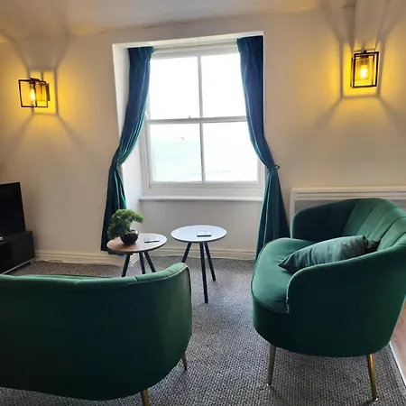 Sea View Penthouse Flat 6 With Fast Wifi And Free Parking *