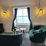 Sea View Penthouse Flat 6 With Fast Wifi And Free Parking 아파트 스카버러